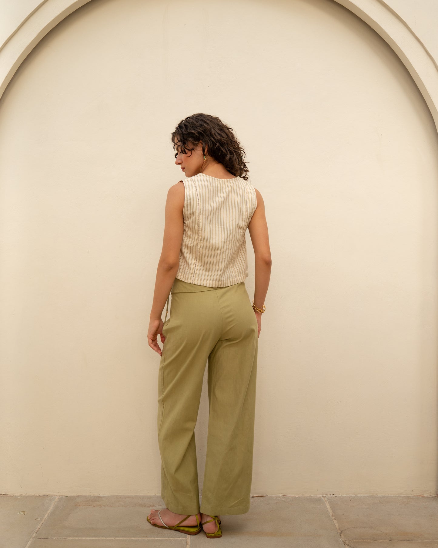 Casa vest top & Olive pants