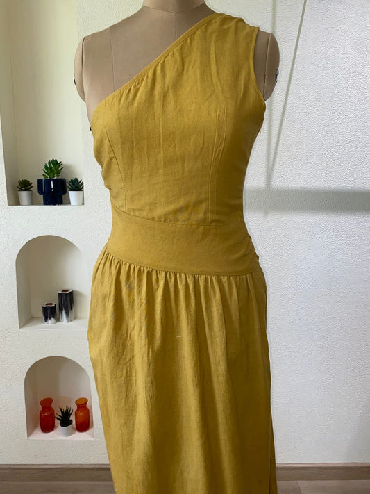 One shoulder Musturd dress